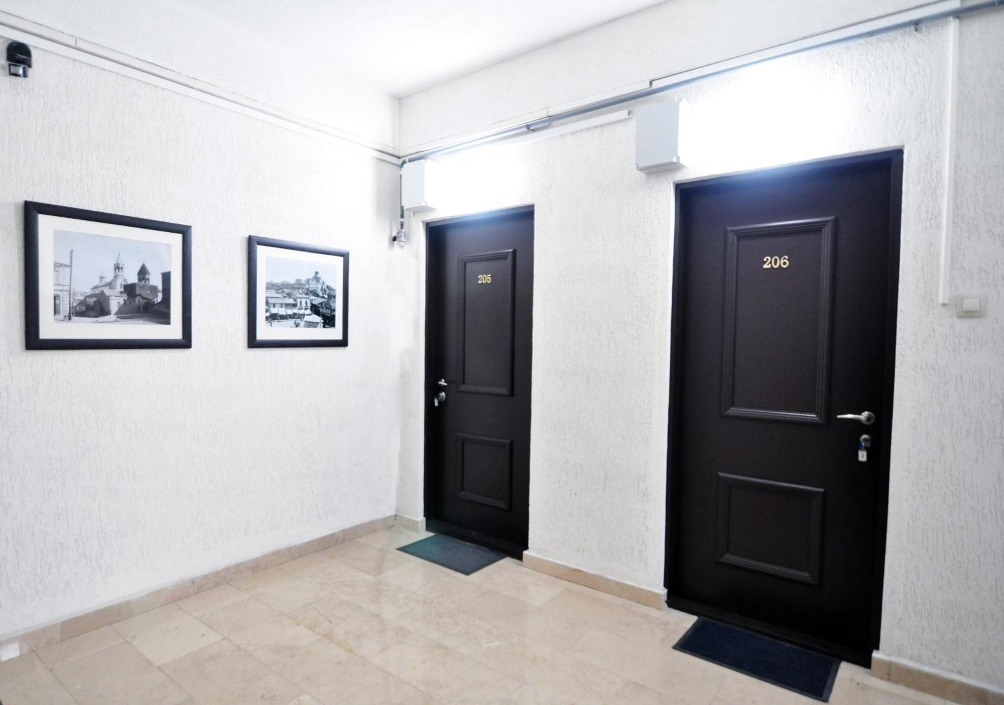 Central Comfort Place Lll Tbilisi Eksteriør billede