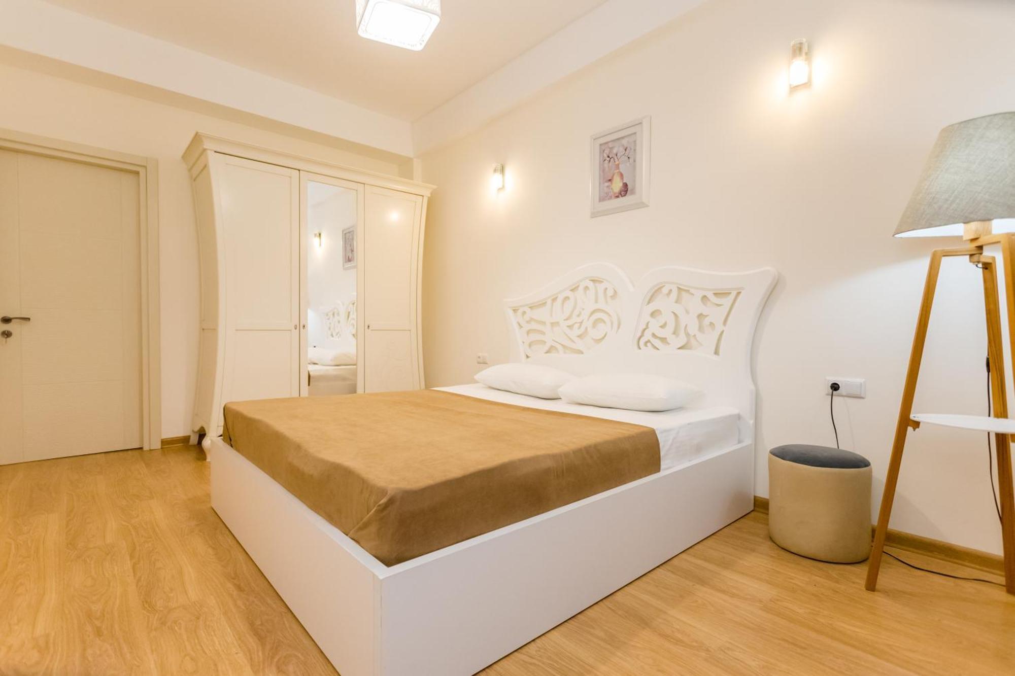 Central Comfort Place Lll Tbilisi Eksteriør billede